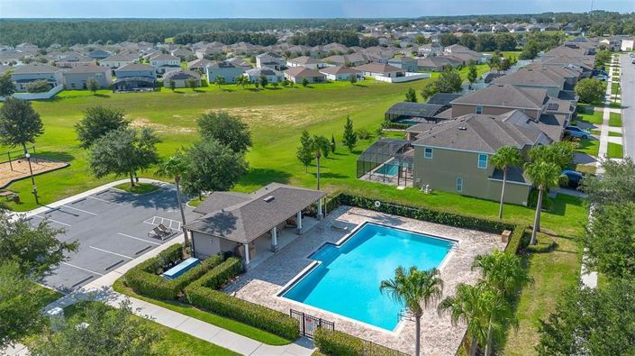 Image No.32-4 Bed Property for sale