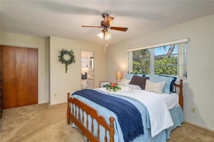 Image No.24-3 Bed Property for sale