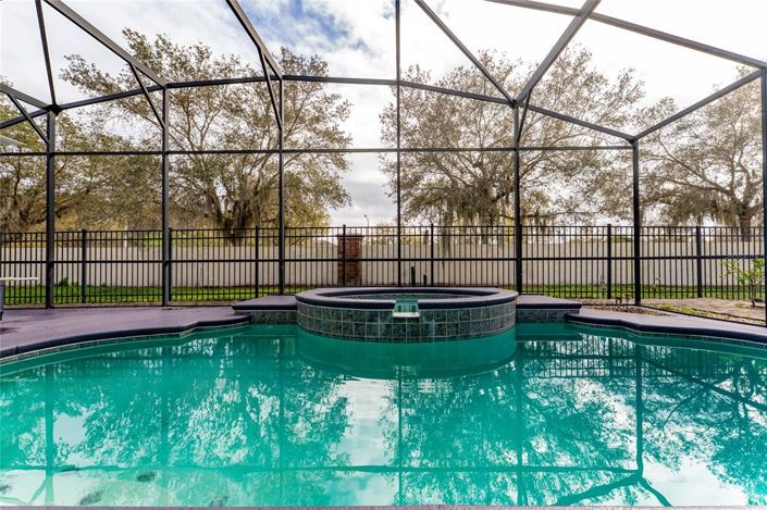 Image No.27-4 Bed Property for sale