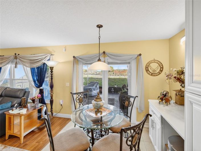 Image No.10-4 Bed Property for sale