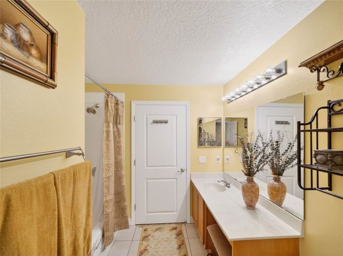 Image No.22-4 Bed Property for sale