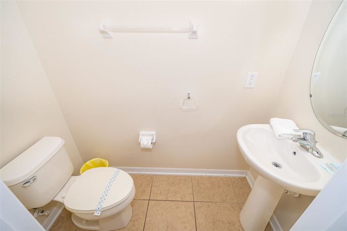 Image No.38-6 Bed Property for sale