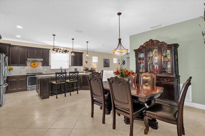 Image No.14-2 Bed Property for sale