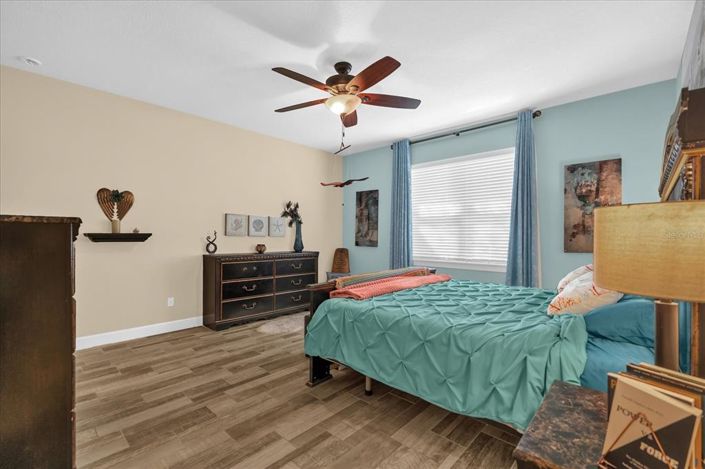 Image No.21-2 Bed Property for sale