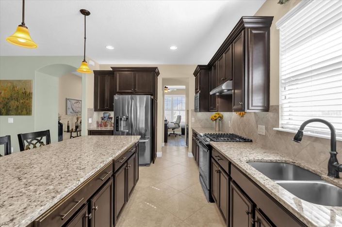 Image No.9-2 Bed Property for sale