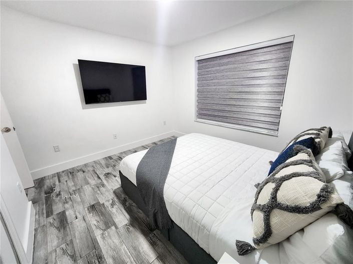 Image No.19-5 Bed Property for sale