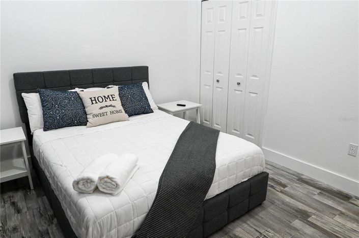 Image No.22-5 Bed Property for sale