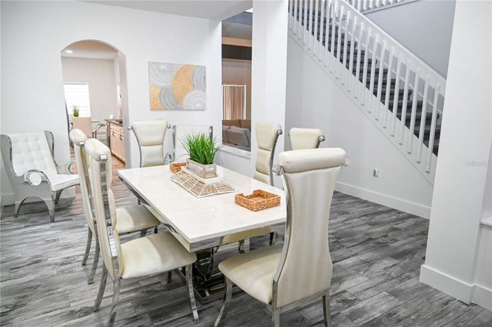 Image No.5-5 Bed Property for sale