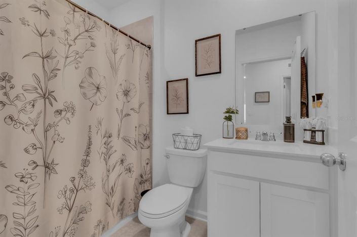 Image No.19-3 Bed Property for sale