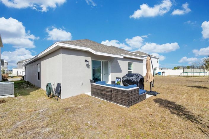 Image No.23-3 Bed Property for sale