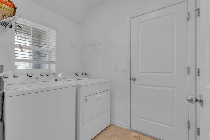 Image No.8-3 Bed Property for sale