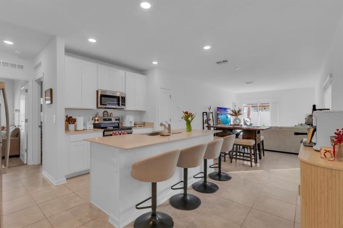 Image No.9-3 Bed Property for sale