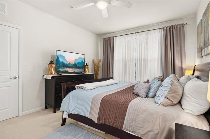 Image No.30-2 Bed Property for sale