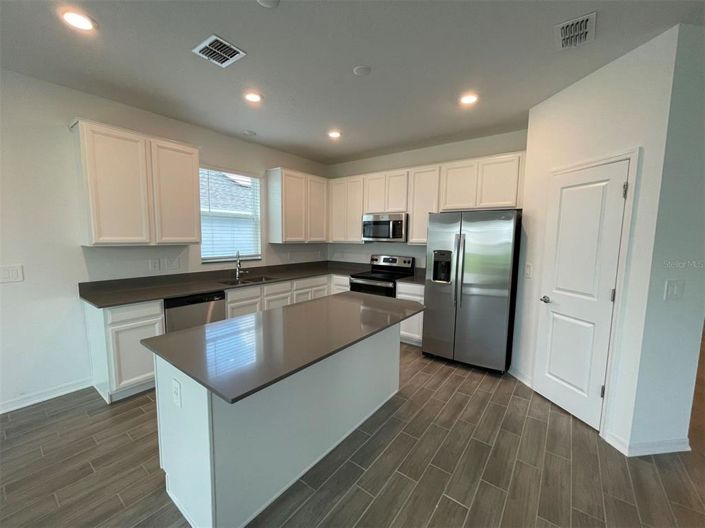 Image No.16-4 Bed Property for sale