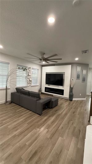 Image No.6-3 Bed Property for sale