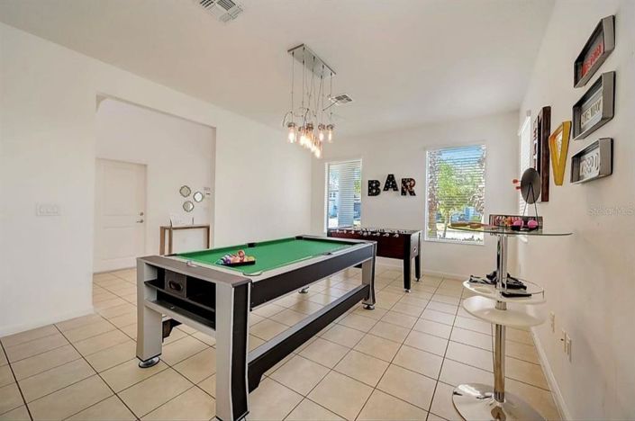 Image No.17-5 Bed Property for sale