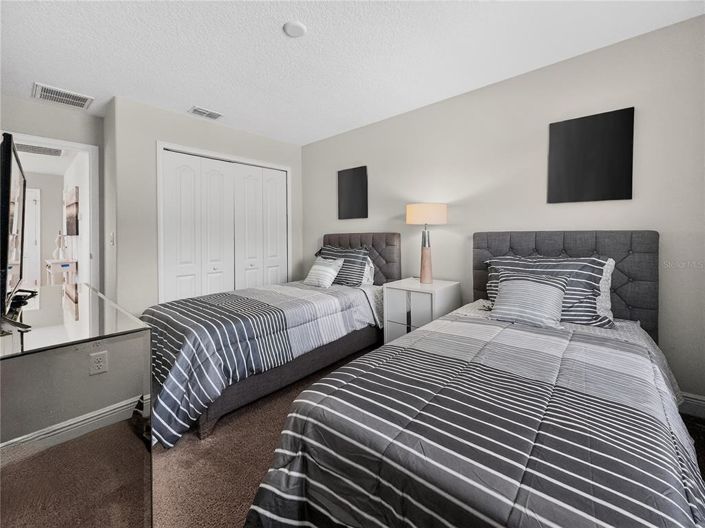 Image No.18-3 Bed Townhouse for sale