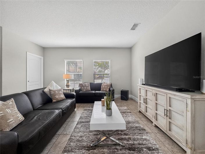 Image No.2-3 Bed Townhouse for sale