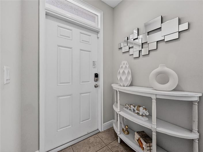 Image No.8-3 Bed Townhouse for sale