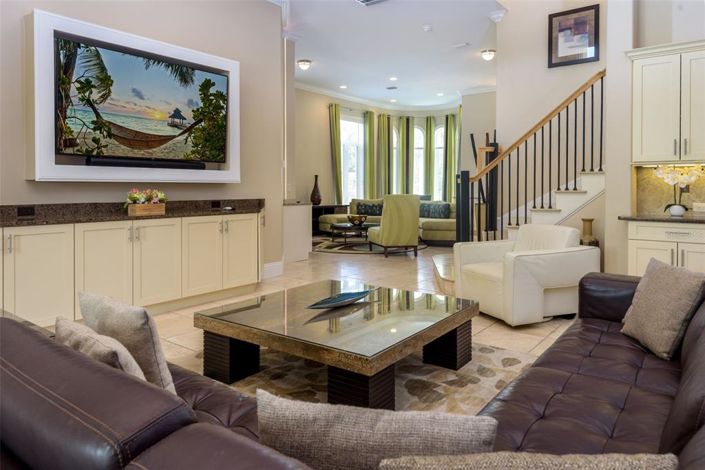 Image No.10-4 Bed Property for sale