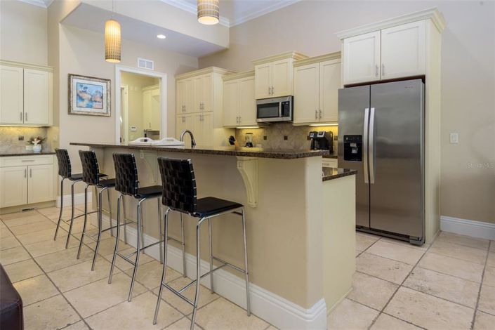 Image No.15-4 Bed Property for sale