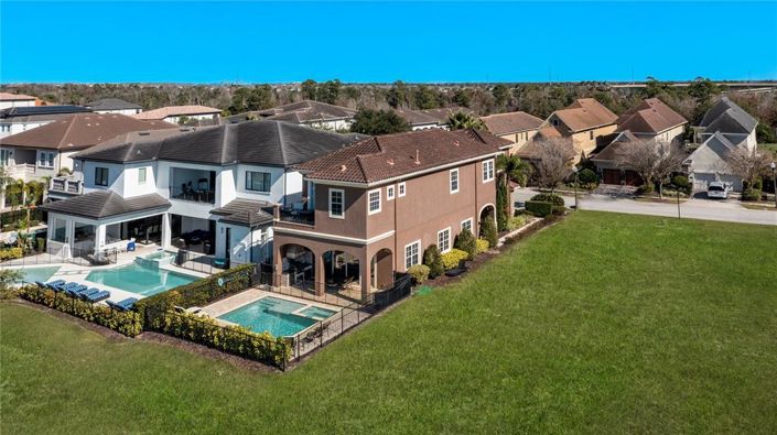 Image No.6-4 Bed Property for sale