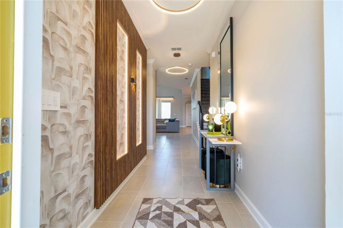 Image No.4-6 Bed Property for sale