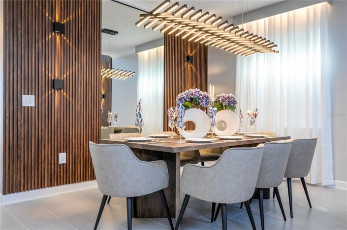 Image No.41-6 Bed Property for sale