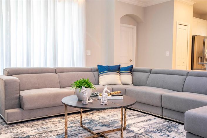 Image No.44-6 Bed Property for sale