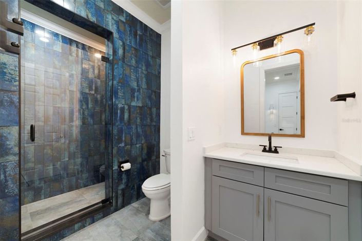 Image No.16-5 Bed Property for sale