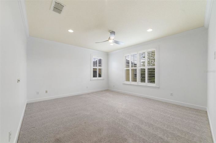 Image No.28-5 Bed Property for sale