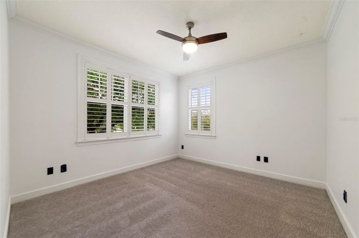 Image No.39-5 Bed Property for sale