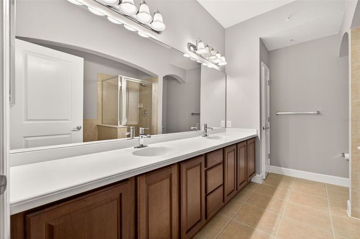 Image No.16-2 Bed Property for sale