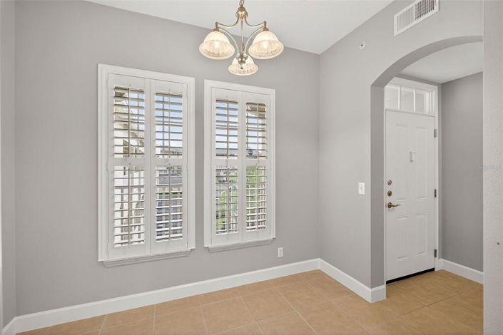 Image No.4-2 Bed Property for sale