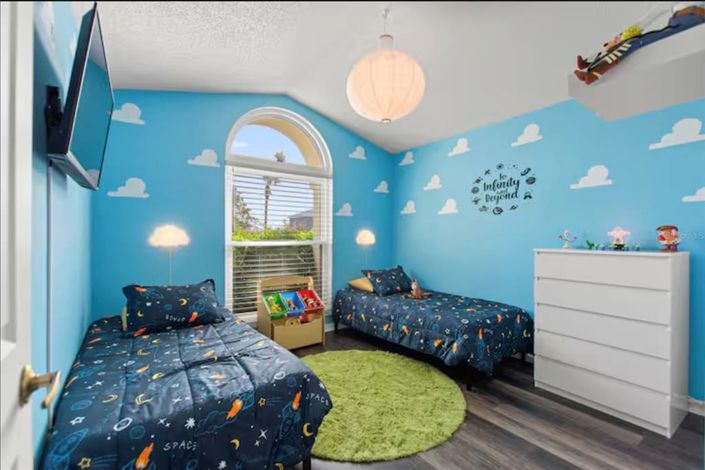 Image No.18-3 Bed Property for sale