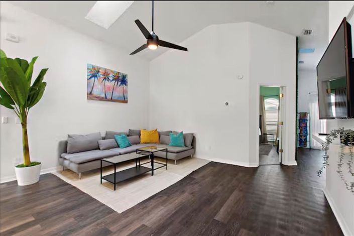 Image No.3-3 Bed Property for sale