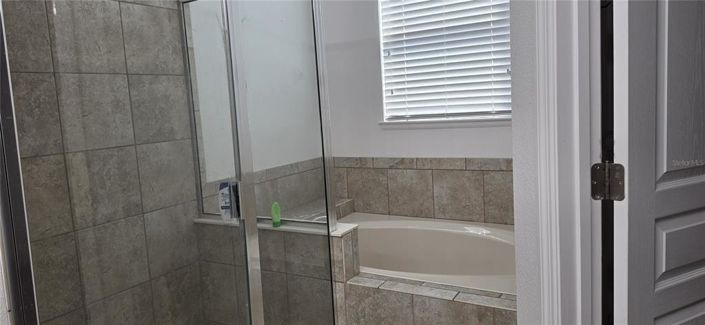 Image No.12-4 Bed Property for sale