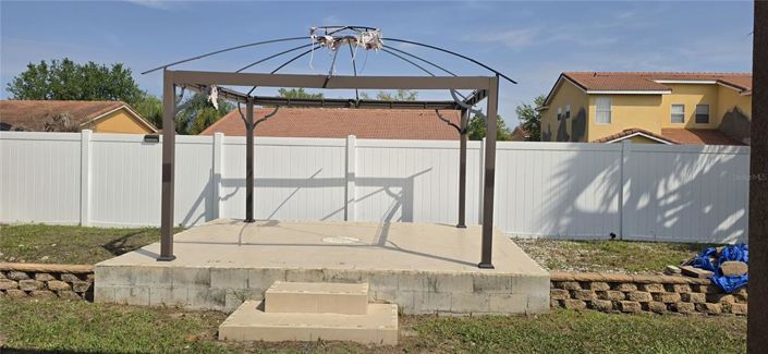 Image No.4-4 Bed Property for sale