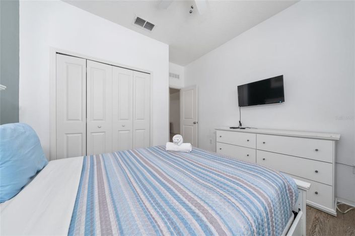 Image No.10-7 Bed Property for sale