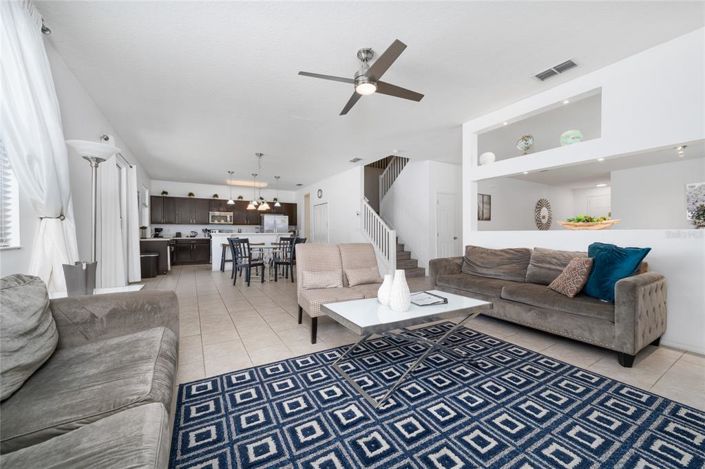 Image No.13-7 Bed Property for sale