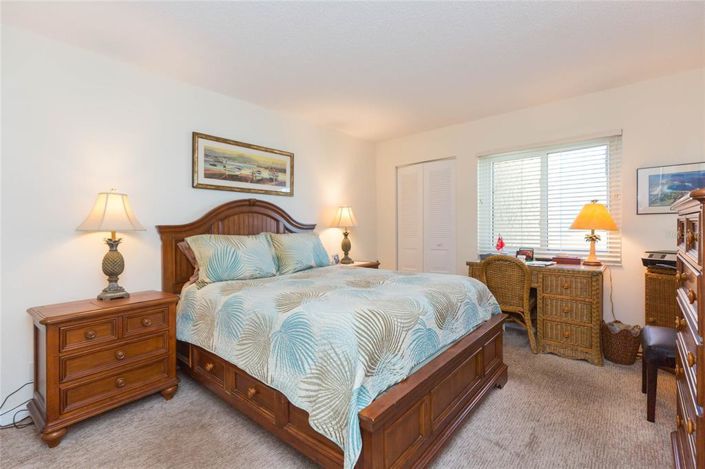 Image No.20-2 Bed Property for sale