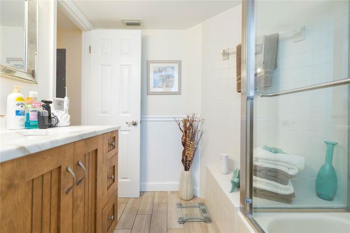 Image No.26-2 Bed Property for sale