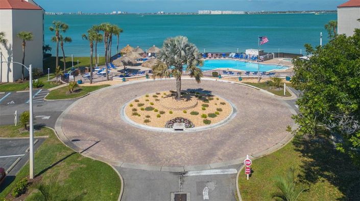 Image No.3-2 Bed Property for sale