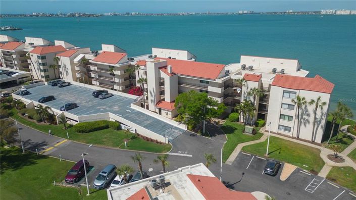 Image No.35-2 Bed Property for sale