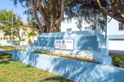 1 - Tierra Verde , Townhouse