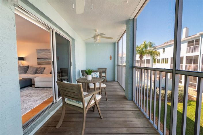 Image No.12-3 Bed Townhouse for sale