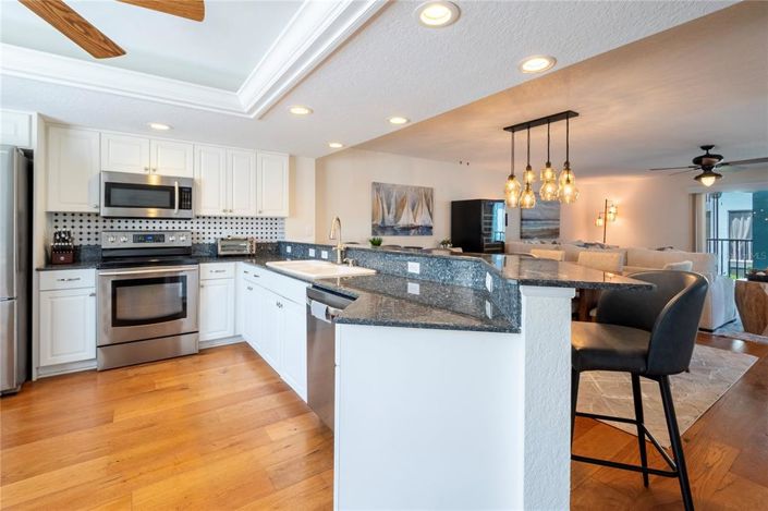 Image No.18-3 Bed Townhouse for sale