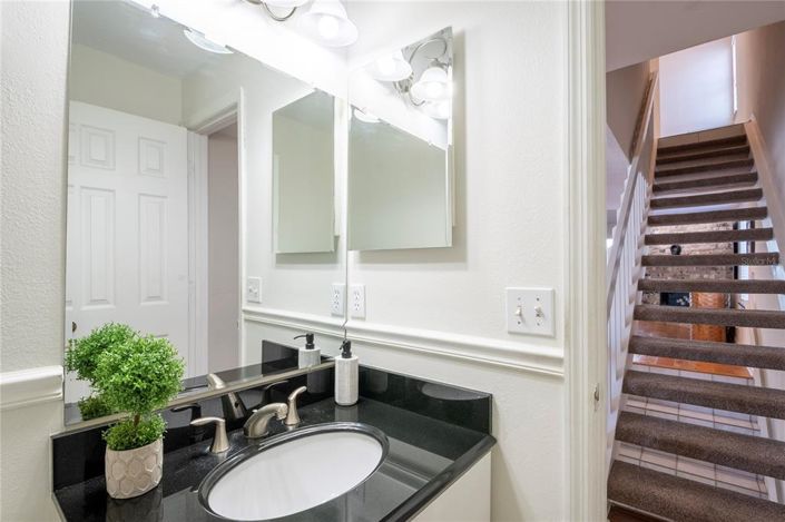 Image No.22-3 Bed Townhouse for sale