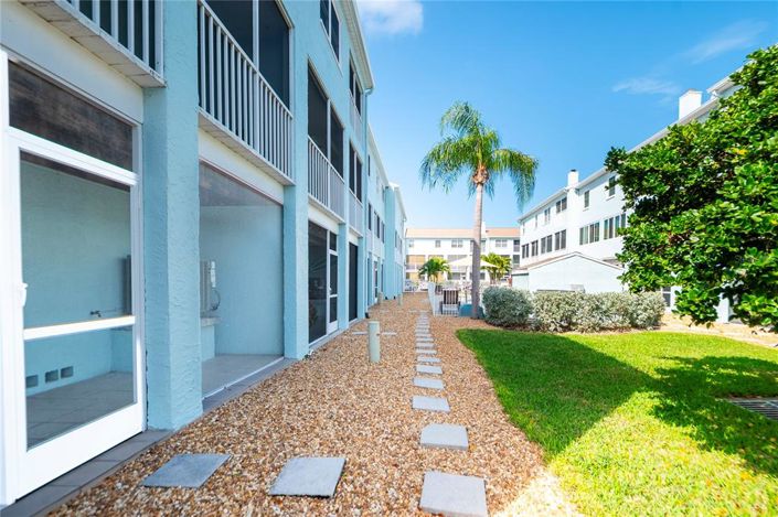 Image No.44-3 Bed Townhouse for sale