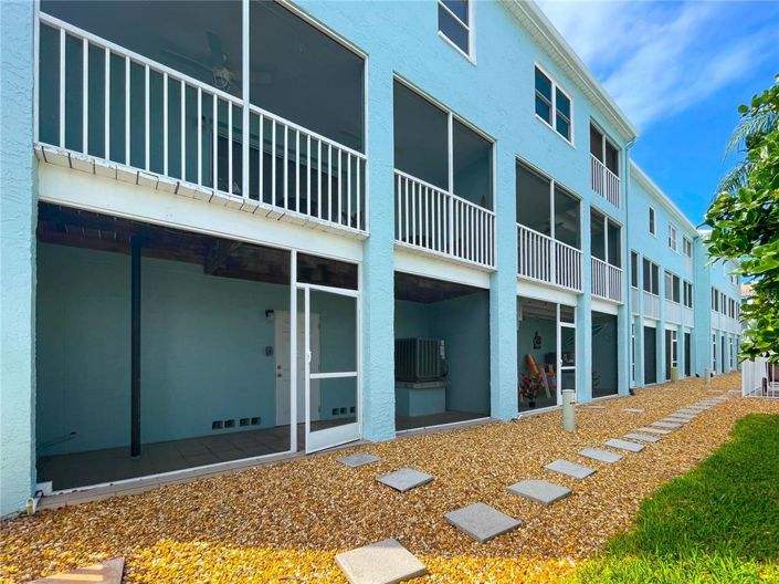 Image No.48-3 Bed Townhouse for sale